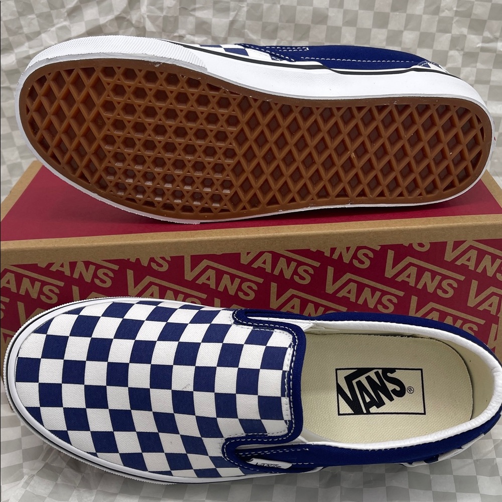 Vans WMNS Classic Slip-On
Color Theory Checkerboard
VN000BVZBYM Sneakers Beacon - Picture 5 of 16
